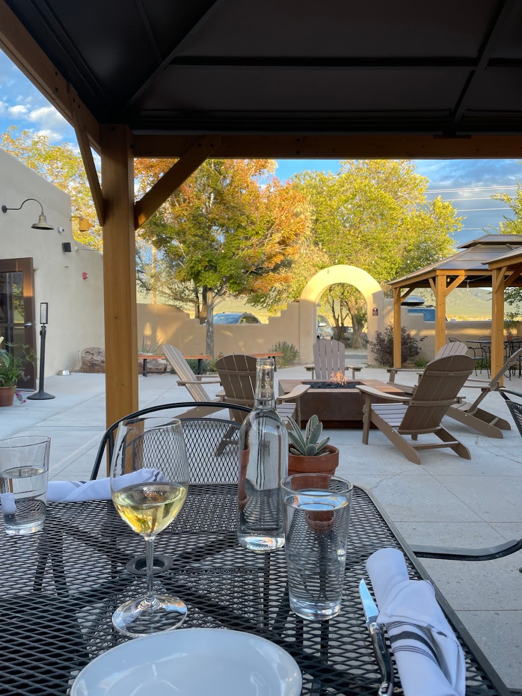 Medley. | restaurant | 100 NM-150, El Prado, NM 87529, USA | 5757768787 OR +1 575-776-8787