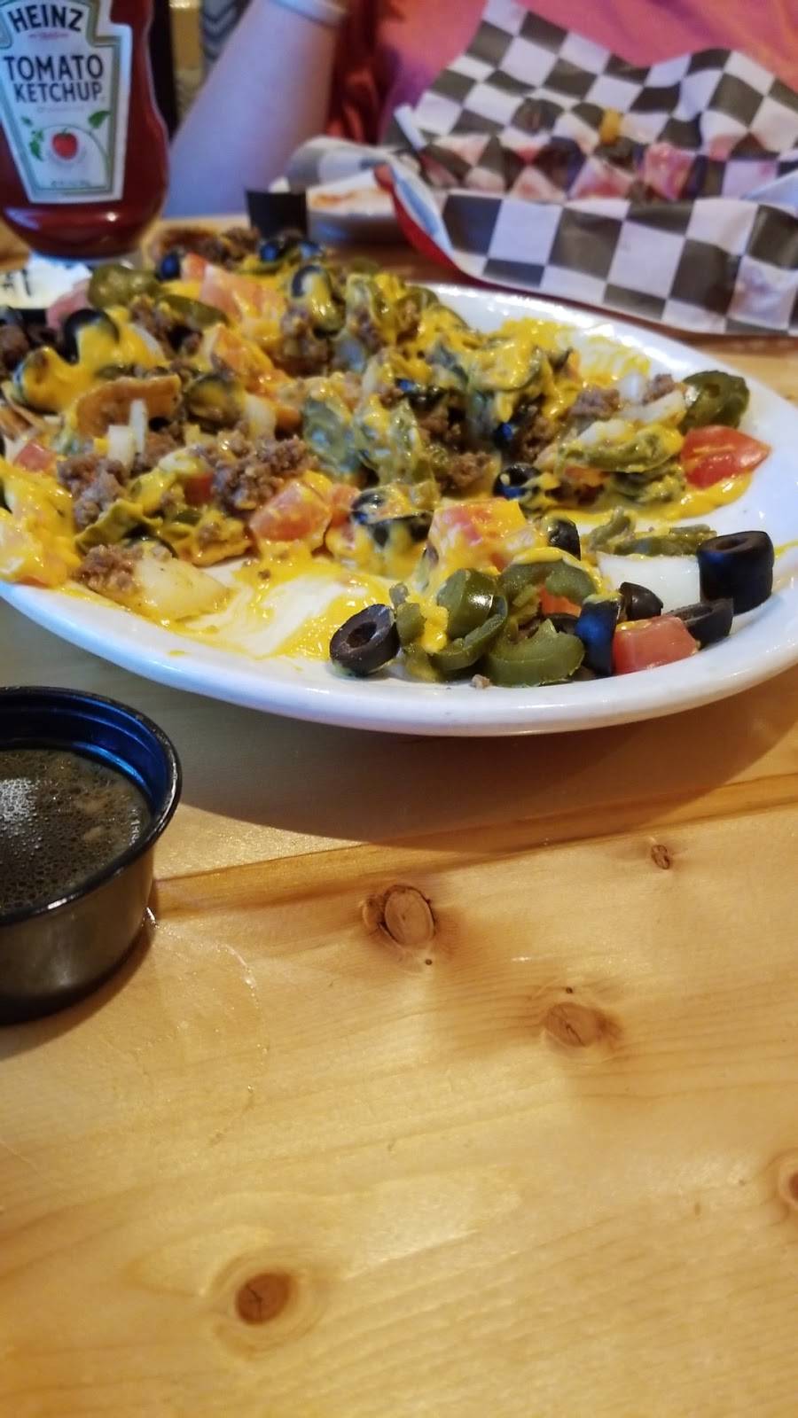 North Shore Restaurant and Bar | restaurant | E11614 Tranquility Ln, Baraboo, WI 53913, USA | 6083561207 OR +1 608-356-1207