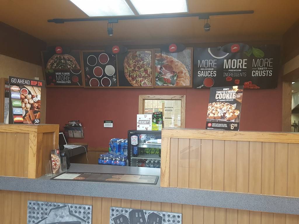 Pizza Hut | restaurant | 8453 Tyco Rd Ste F, Vienna, VA 22182, USA | 7038931188 OR +1 703-893-1188