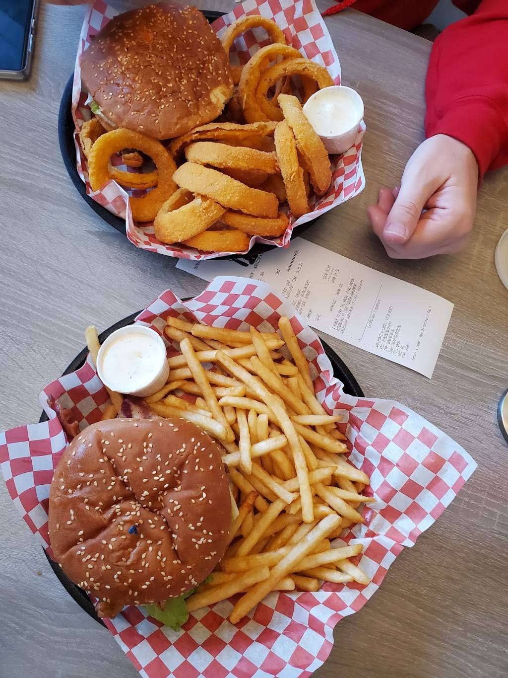 Farmers Fresh Burgers | restaurant | 2271 W Ramsey St, Banning, CA 92220, USA | 9518499909 OR +1 951-849-9909