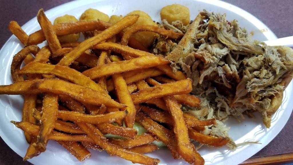 Hickory Cabin Seasoning Company | restaurant | 105 Joy St, Sevierville, TN 37862, USA | 8659082400 OR +1 865-908-2400