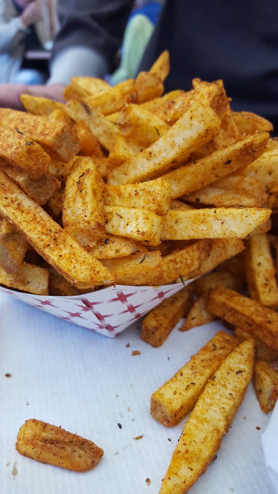 Sequoia Burger | restaurant | 1382 Gravenstein Hwy S, Sebastopol, CA 95472, USA | 7078297543 OR +1 707-829-7543