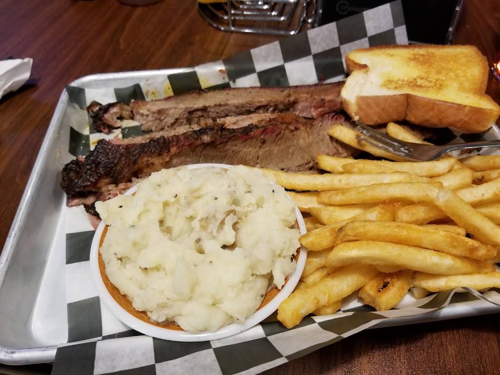 Grateful Ed’s BBQ | restaurant | 202 Court Square, Barbourville, KY 40906, USA | 6066454227 OR +1 606-645-4227