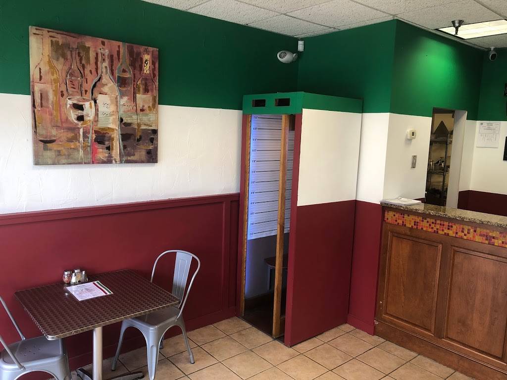 Arthur Ave Pizza & Catering | restaurant | 246 Post Rd, Fairfield, CT 06824, USA | 2039987001 OR +1 203-998-7001