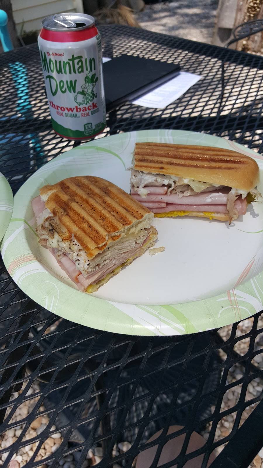 Marsh Tacky Market Café | meal takeaway | 2137 Sea Island Pkwy, St Helena Island, SC 29920, USA | 8438382041 OR +1 843-838-2041