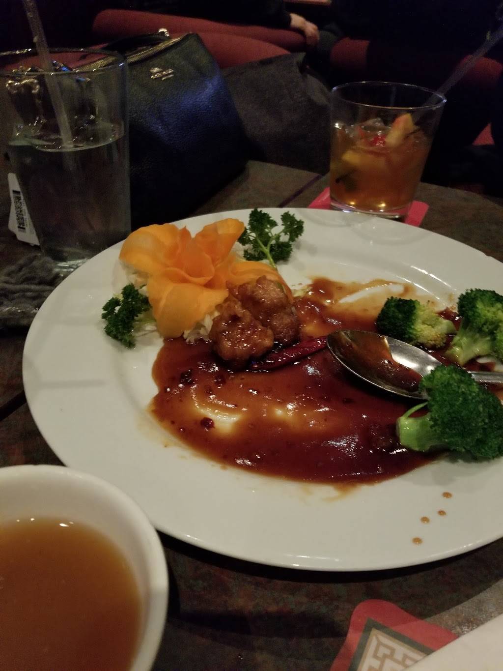 SoHo Asian Restaurant & Bar | restaurant | 49 Lowell Rd, Hudson, NH 03051, USA | 6038896889 OR +1 603-889-6889