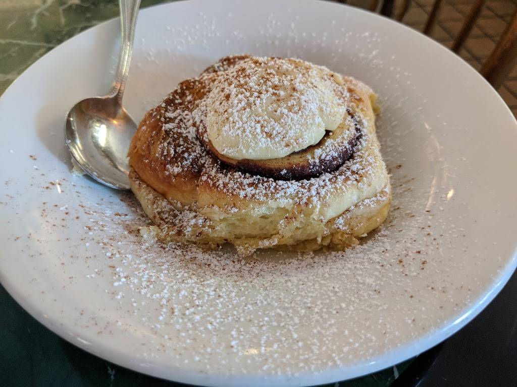 Medinas Village Bistro | meal delivery | 430 Main St, Chimney Rock, NC 28720, USA | 8289894529 OR +1 828-989-4529