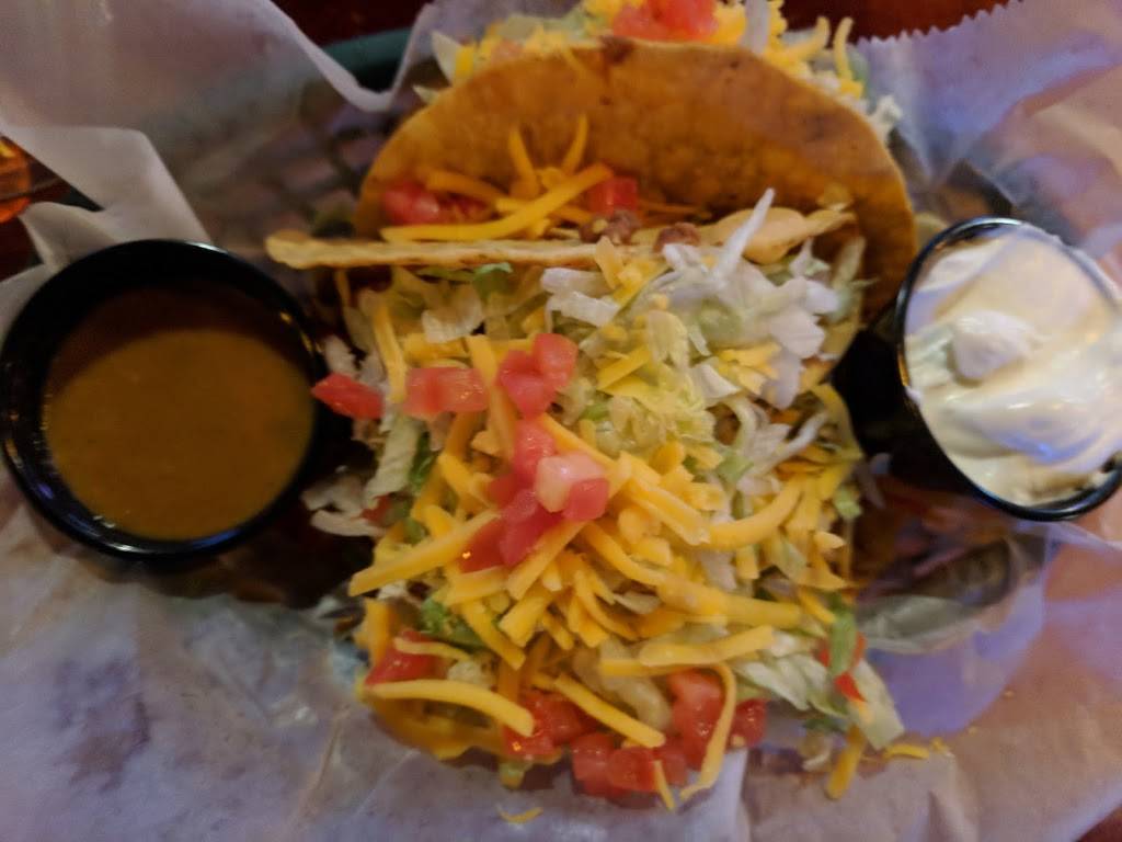 Funks Pub | restaurant | 5956 Executive Dr #101, Fitchburg, WI 53719, USA | 6084429500 OR +1 608-442-9500