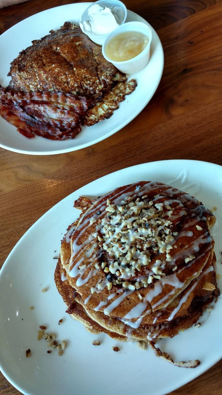 Chips Family Restaurant | restaurant | 525 Tunxis Hill Cut Off, Fairfield, CT 06825, USA | 2033323370 OR +1 203-332-3370