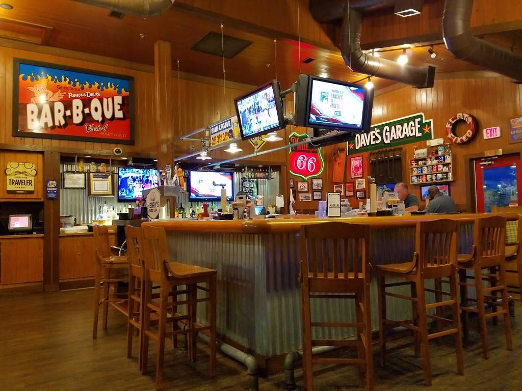 Famous Daves | restaurant | 3046 Waldorf Market Pl, Waldorf, MD 20603, USA | 3018851555 OR +1 301-885-1555