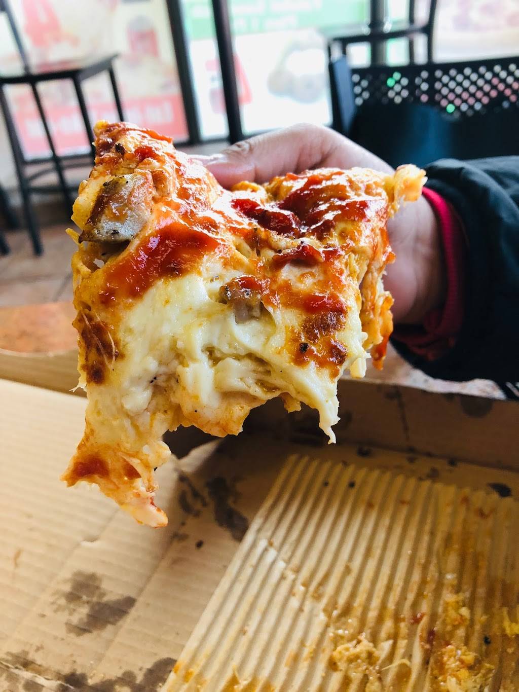 Superior Pizza | restaurant | 1299 Oxford St E, London, ON N5Y 4W5, Canada | 5194556660 OR +1 519-455-6660