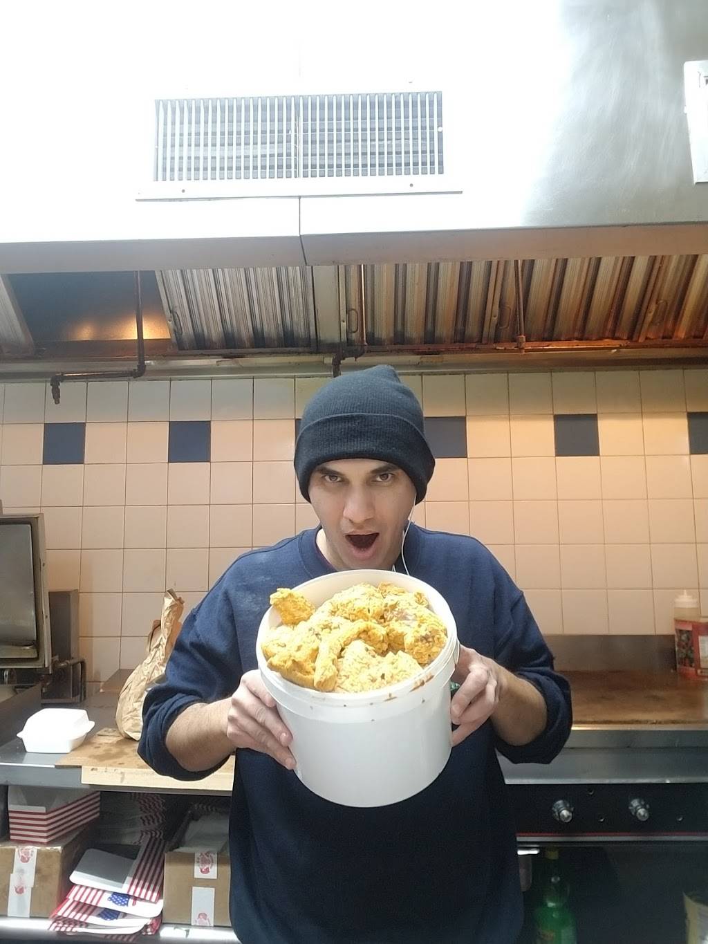 Prince Fried Chicken | restaurant | 653 Dr Martin Luther King Jr Blvd, Newark, NJ 07102, USA | 9737339830 OR +1 973-733-9830