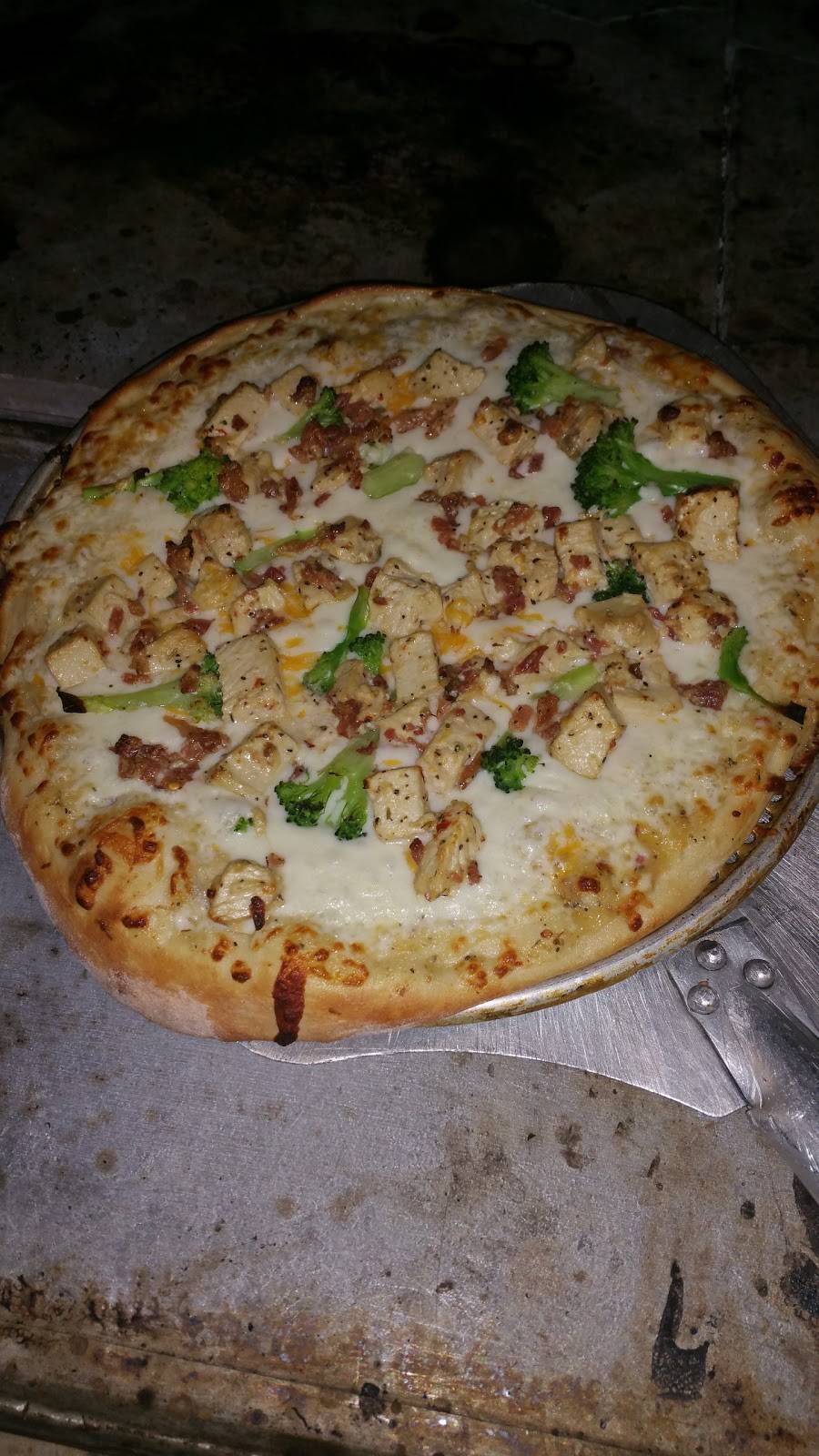 Jillians | restaurant | 1876 Wilbur Ave, Somerset, MA 02725, USA | 5086781140 OR +1 508-678-1140