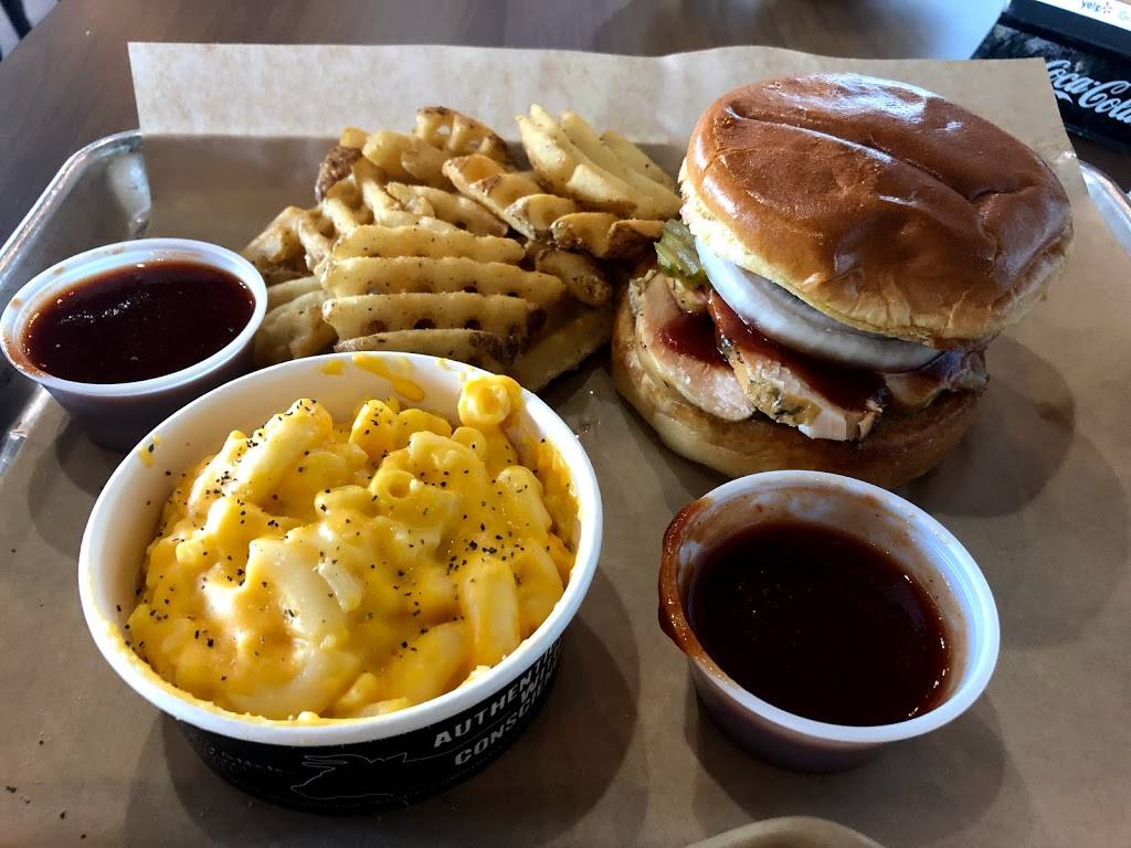 Dickeys Barbecue Pit | restaurant | Colfax & Wadsworth, 1509 Wadsworth Blvd, Lakewood, CO 80214, USA | 3037314549 OR +1 303-731-4549