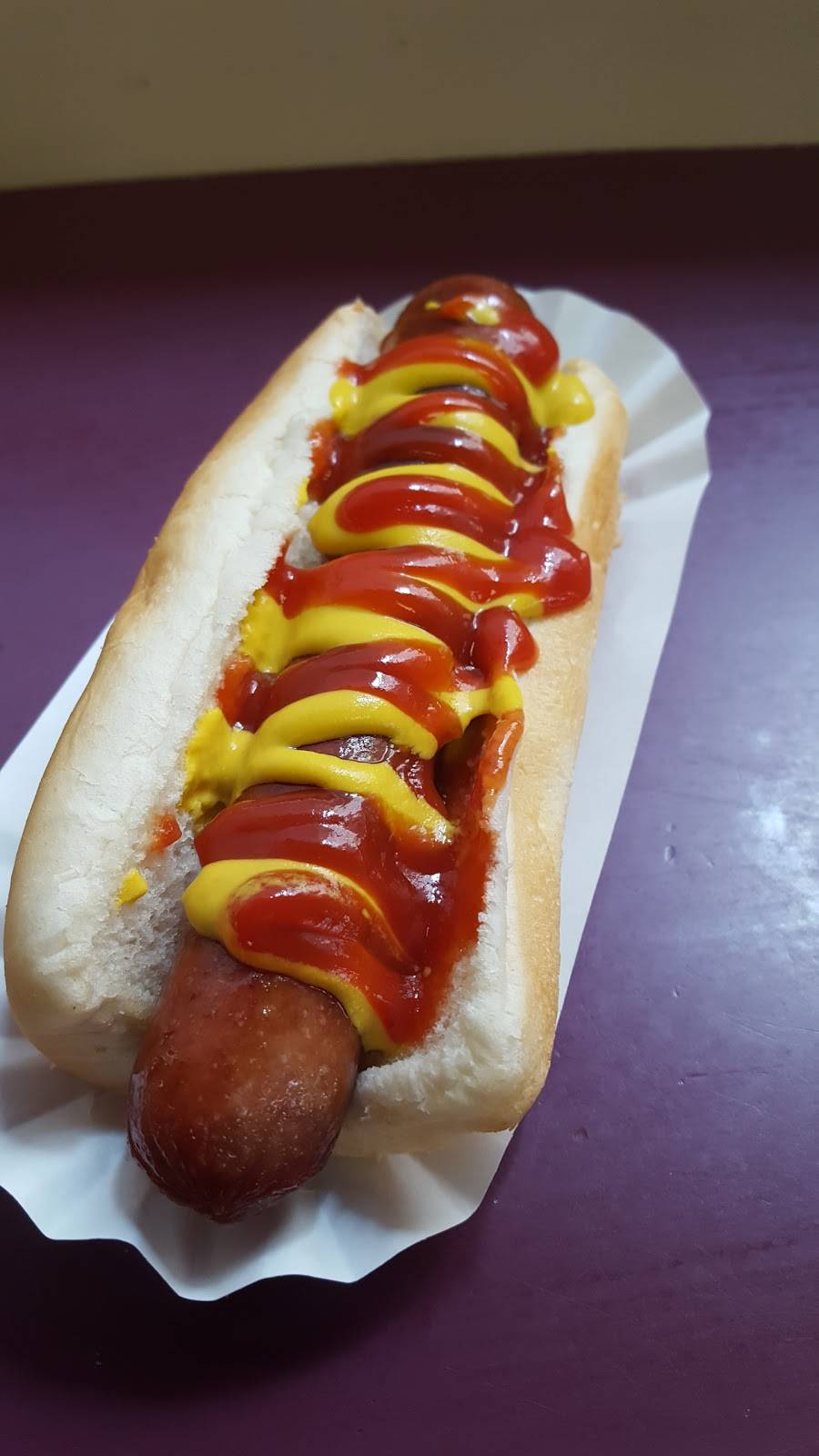 Wiener World Pittsburgh | restaurant | 626 Smithfield St, Pittsburgh, PA 15222, USA | 4124713013 OR +1 412-471-3013