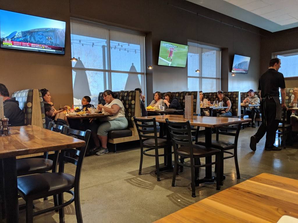 Hy-Vee Market Grille | restaurant | 9409 Zane Ave N, Brooklyn Park, MN 55443, USA | 7634884500 OR +1 763-488-4500