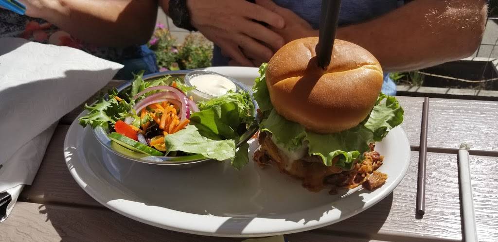 Apple Valley BBQ | restaurant | 4956 Baseline Dr, Mt Hood, OR 97041, USA | 5413523554 OR +1 541-352-3554