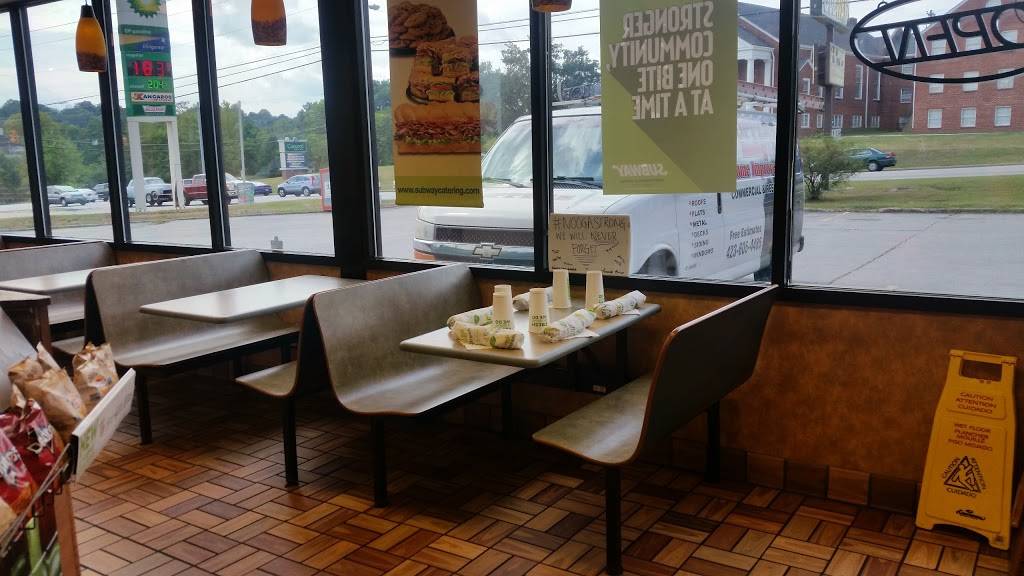 Subway Restaurants | restaurant | 7026 E Brainerd Rd, Chattanooga, TN 37421, USA | 4234996303 OR +1 423-499-6303