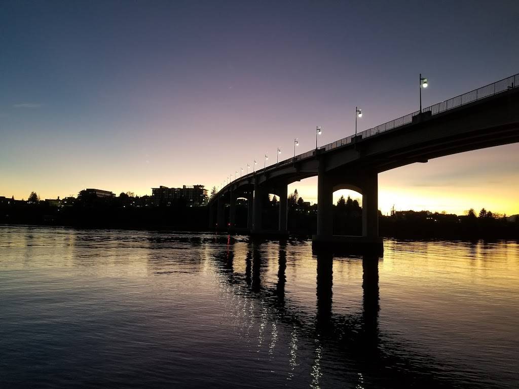 Boat Shed Restaurant | restaurant | 101 Shore Dr, Bremerton, WA 98310, USA | 3603772600 OR +1 360-377-2600