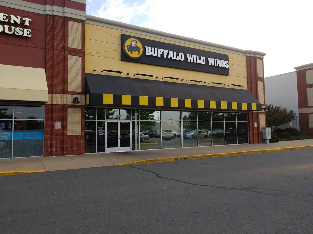 Buffalo Wild Wings | restaurant | 1638 Carl D. Silver Parkway, Fredericksburg, VA 22401, USA | 5405488048 OR +1 540-548-8048