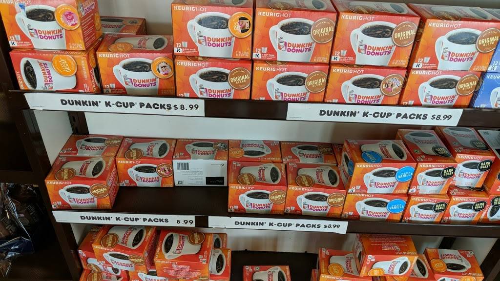 Dunkin | bakery | 13746 SW 56th St, Miami, FL 33175, USA | 3052902490 OR +1 305-290-2490