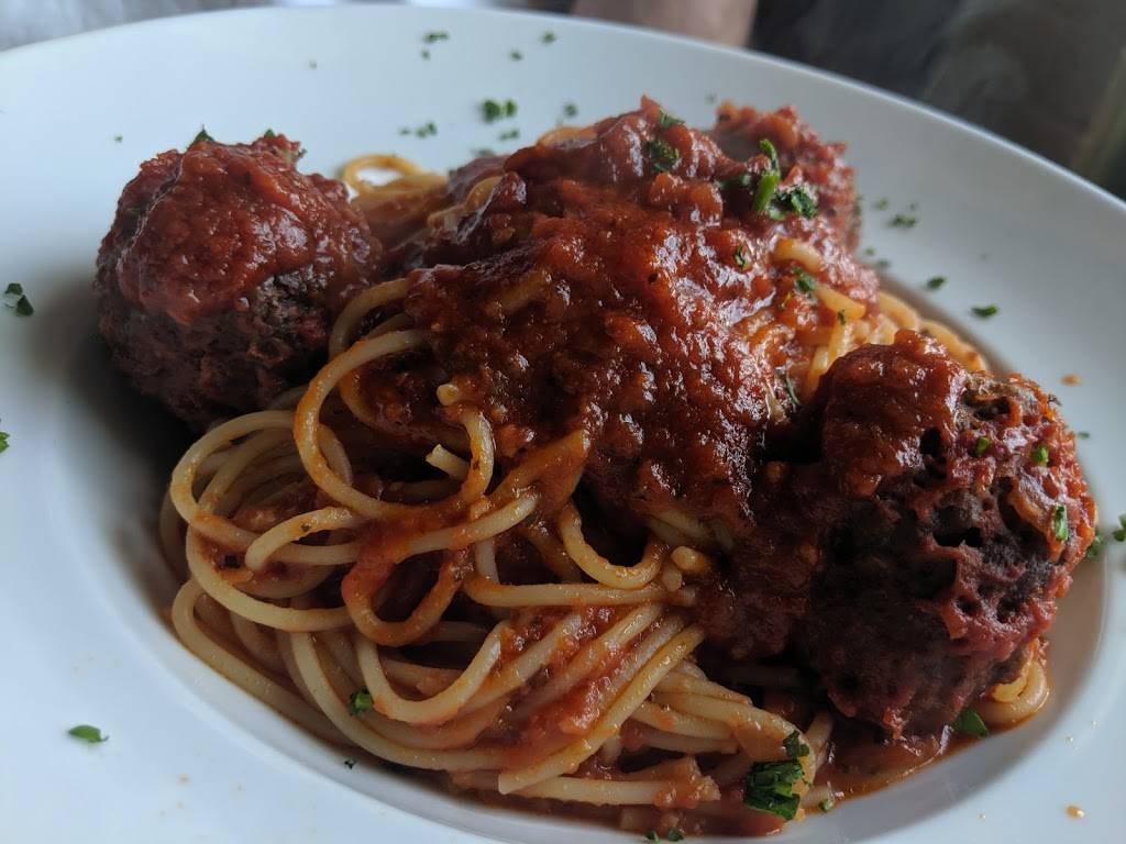 Dolce Family Ristorante | restaurant | 18371 Hurontario St, Caledon Village, ON L7K 0X7, Canada | 5199271919 OR +1 519-927-1919