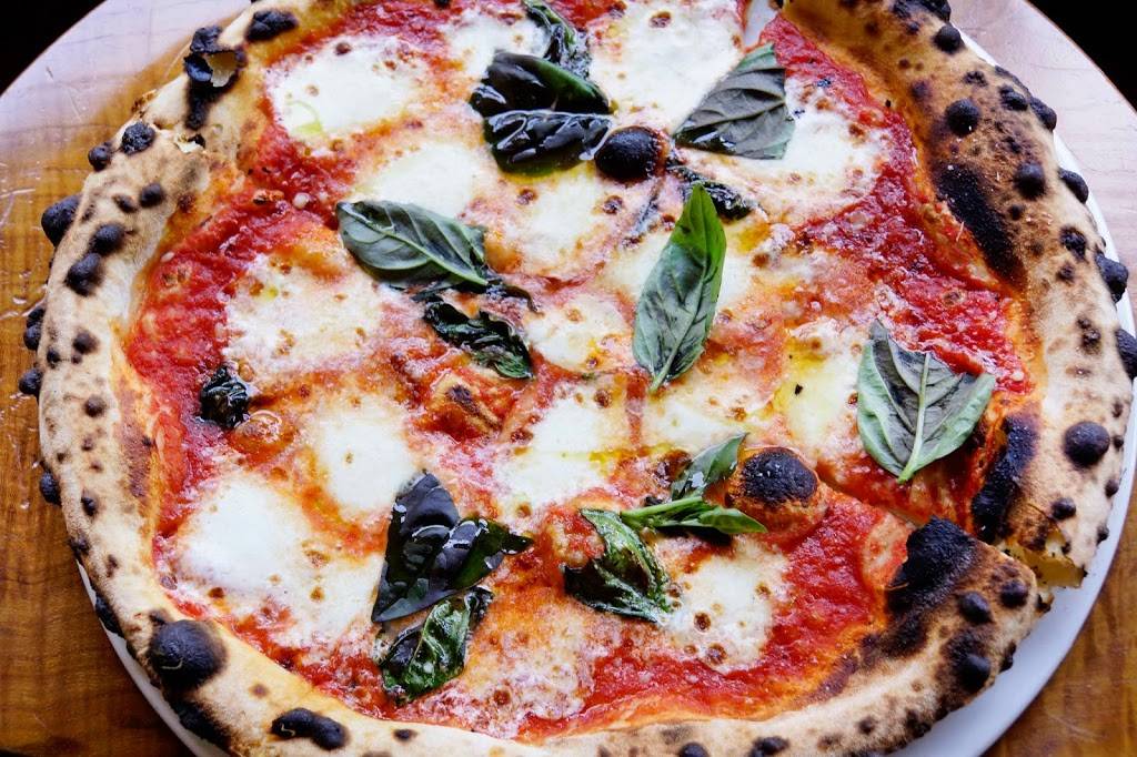 Fornino | restaurant | 849 Manhattan Ave, Brooklyn, NY 11222, USA | 7183895300 OR +1 718-389-5300