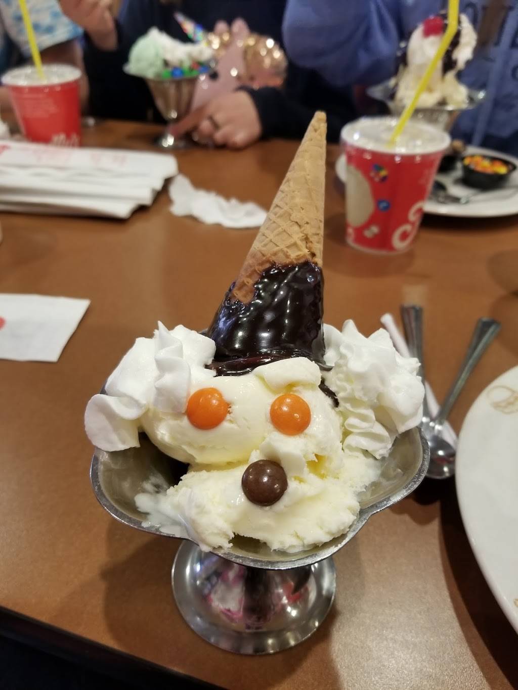 Friendlys | restaurant | 80 Lantana Dr, Hockessin, DE 19707, USA | 3022393100 OR +1 302-239-3100
