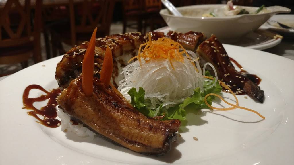 Aki Sushi Bar & Bai Plu Thai Restaurant | restaurant | 1626 E 7th St, Long Beach, CA 90813, USA | 5624363123 OR +1 562-436-3123