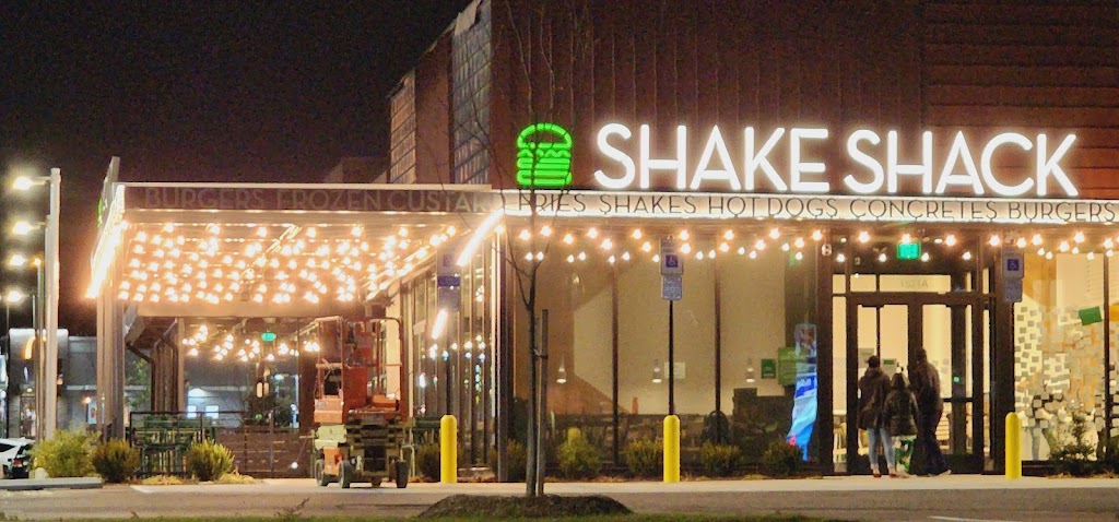 Shake Shack Menlo Park | restaurant | 1521A US-1, Edison, NJ 08837, USA | 7323954376 OR +1 732-395-4376