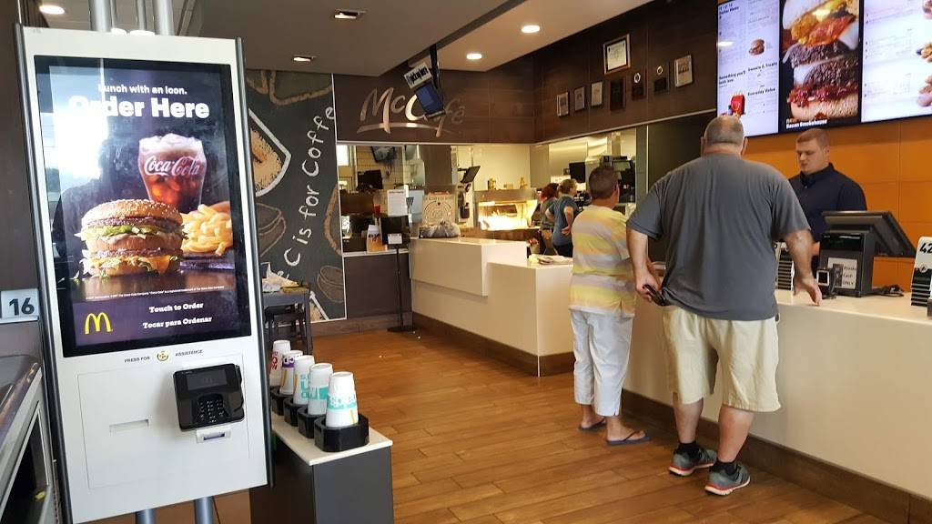 McDonalds | cafe | 205 Citizens Lane, Hazard, KY 41701, USA | 6064390370 OR +1 606-439-0370