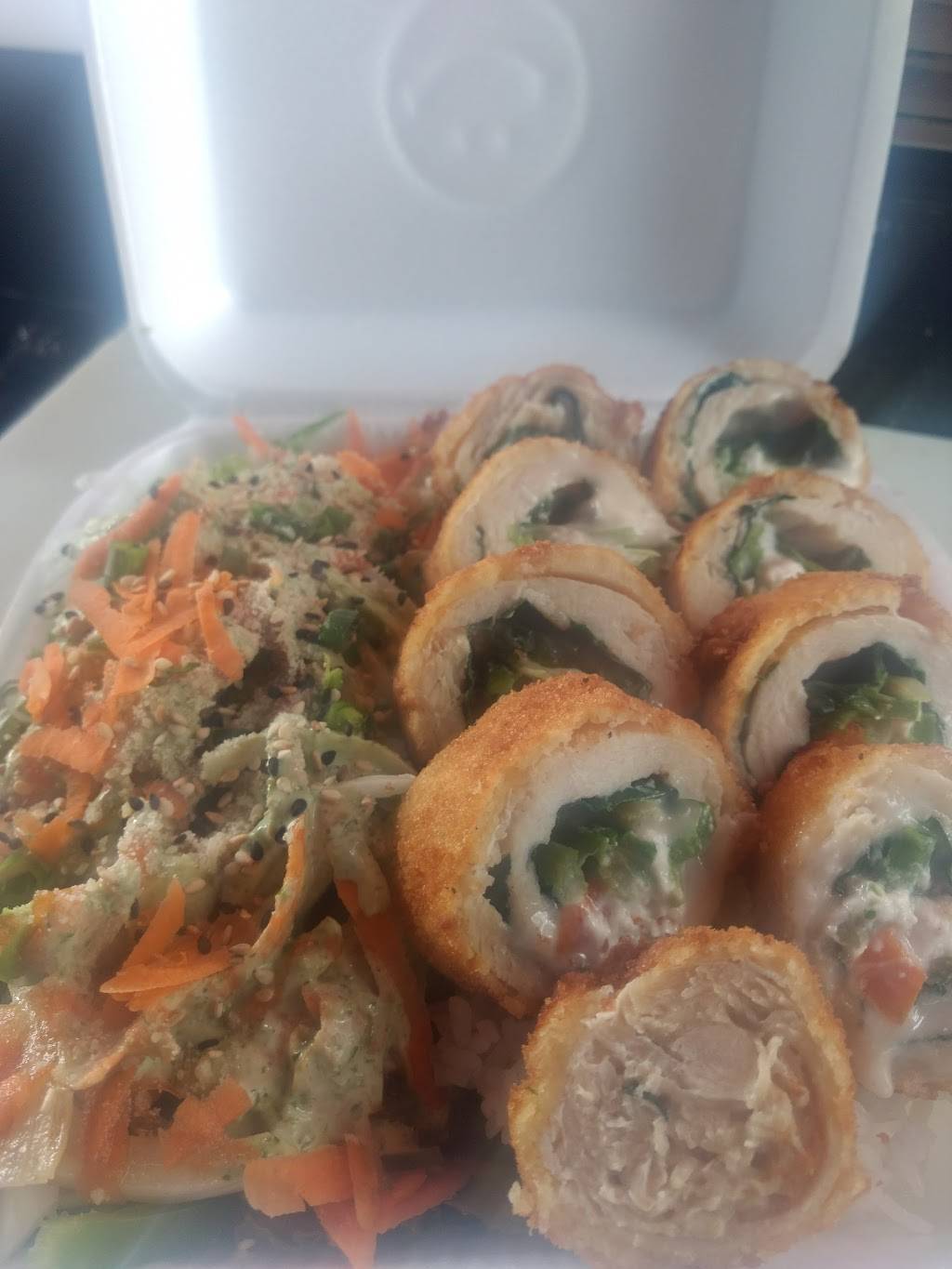 Sushi Fussion Plaza Hidalgo | restaurant | Calle Cuarta # 273, local 1, Hidalgo, 22880 Ensenada, B.C., Mexico | 016462057518 OR +52 646 205 7518