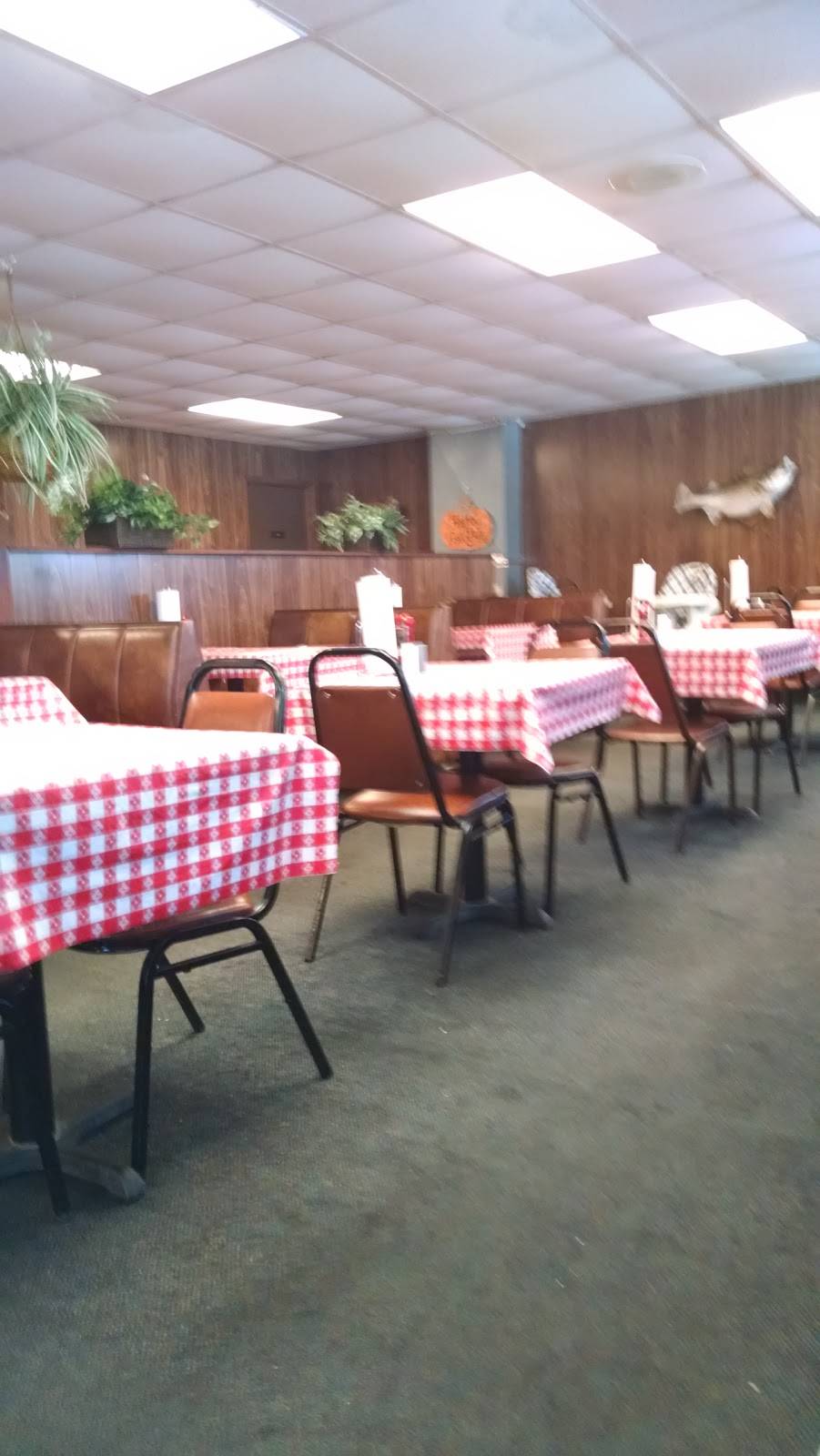 Armandos Restaurant | restaurant | 7032 Lee Hwy, Chattanooga, TN 37421, USA | 4238550772 OR +1 423-855-0772