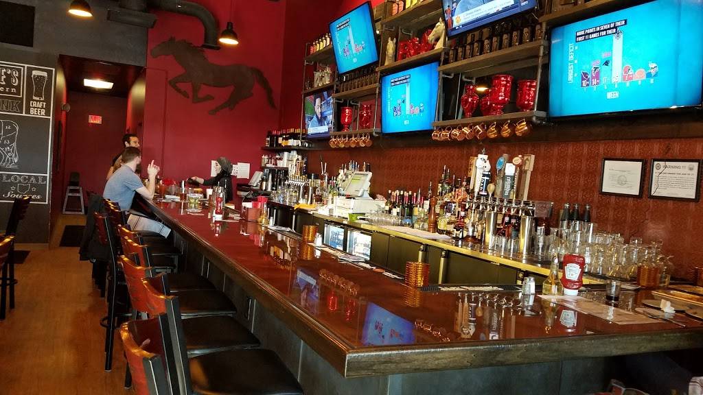 Pat and Gracies | restaurant | 138 Graceland Blvd, Columbus, OH 43214, USA | 6149875147 OR +1 614-987-5147