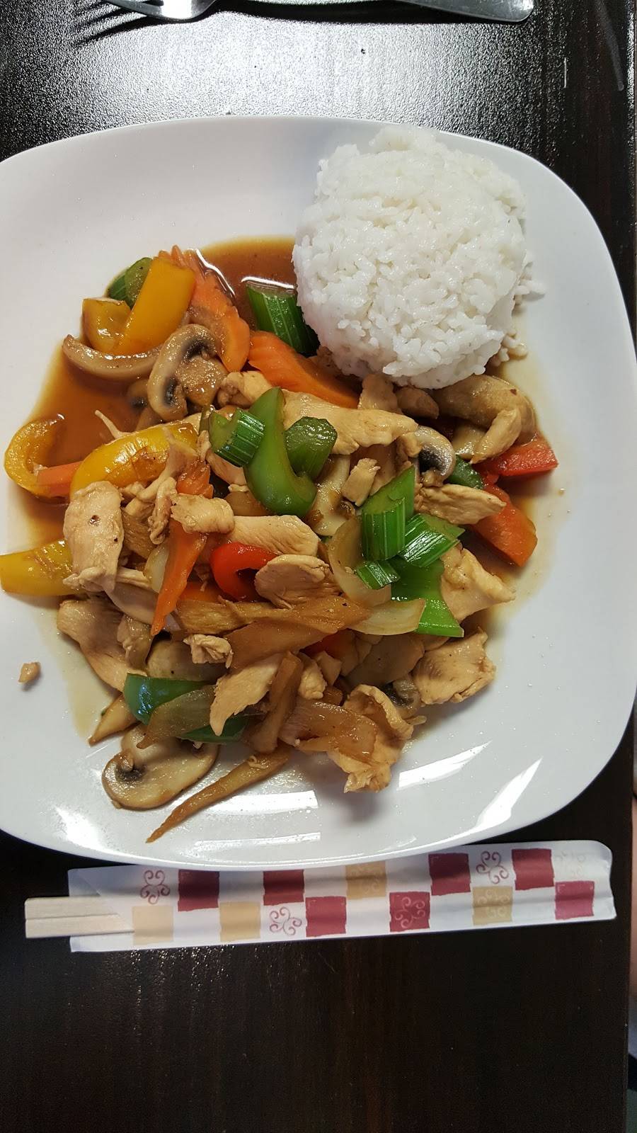 Southern Chopstix | restaurant | 320 N Walnut St, Pinebluff, NC 28373, USA | 9109691113 OR +1 910-969-1113