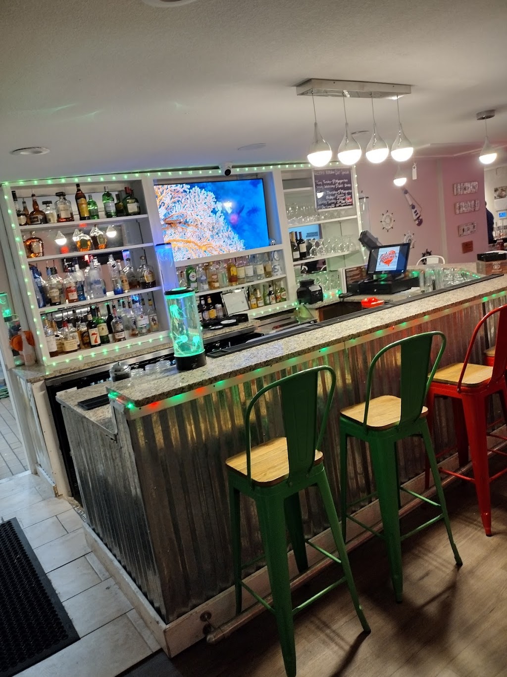 Kuzzins Kitchen Ennis | restaurant | 808 W Ennis Ave, Ennis, TX 75119, USA | 4694560477 OR +1 469-456-0477