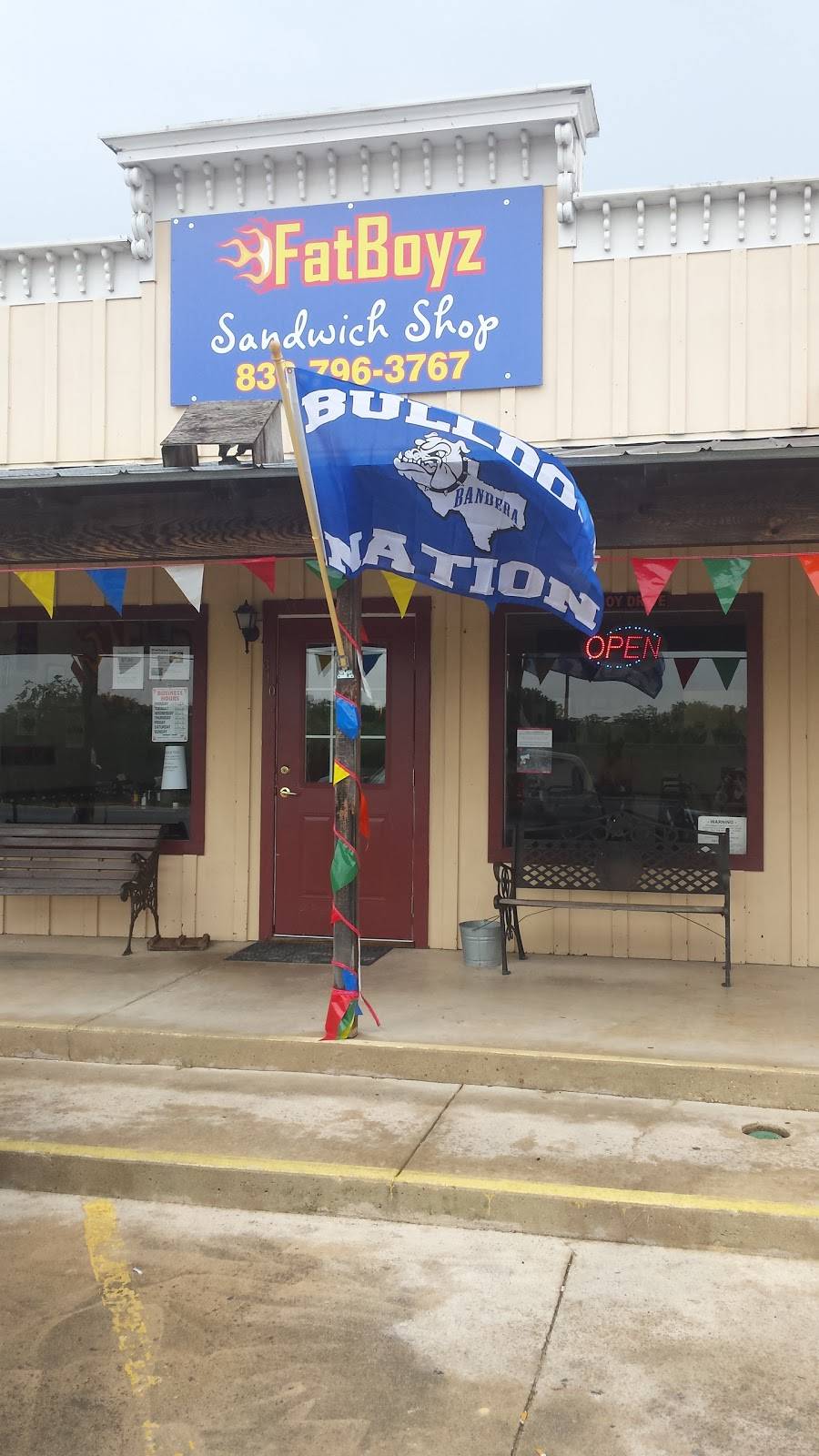 Fatboyz Sandwich Shop | restaurant | 610 TX-16, Bandera, TX 78003, USA | 8307963767 OR +1 830-796-3767