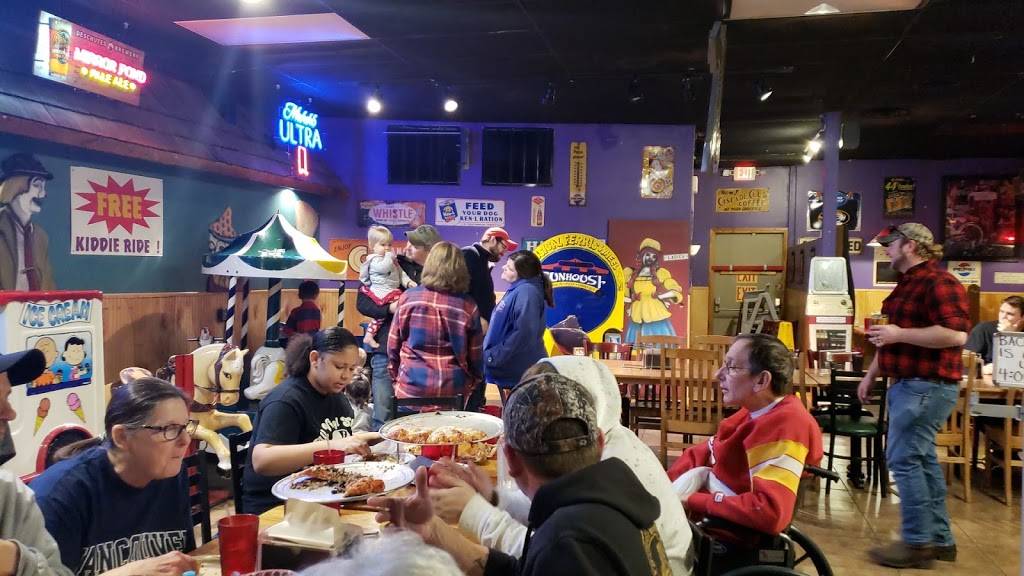 Fun House Pizza Dine in | restaurant | 405 NW Blue Pkwy, Lees Summit, MO 64063, USA | 8165252898 OR +1 816-525-2898