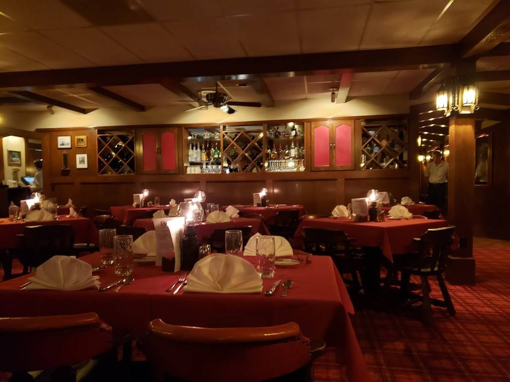 Bentleys | restaurant | 3100 Bagnell Dam Blvd, Lake Ozark, MO 65049, USA | 5733655301 OR +1 573-365-5301