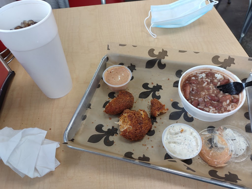 Crazy Cajun | restaurant | 5701 Garth Rd, Baytown, TX 77521, USA | 2818391001 OR +1 281-839-1001