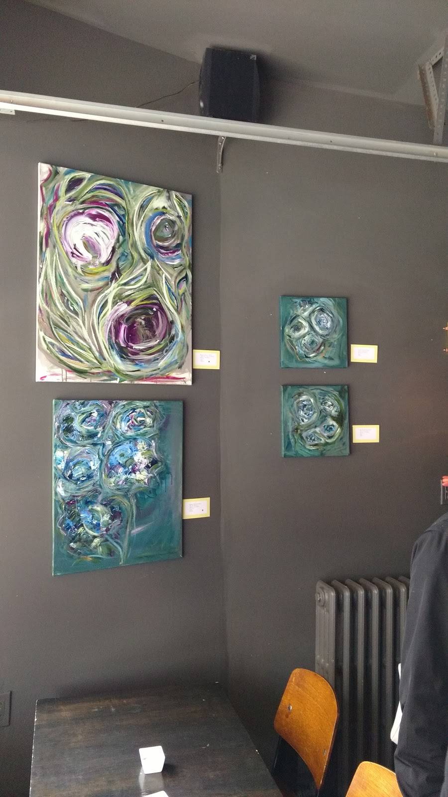 Leslie Jones | restaurant | 1182 Queen St E, Toronto, ON M4M 1L6, Canada | 4164635663 OR +1 416-463-5663