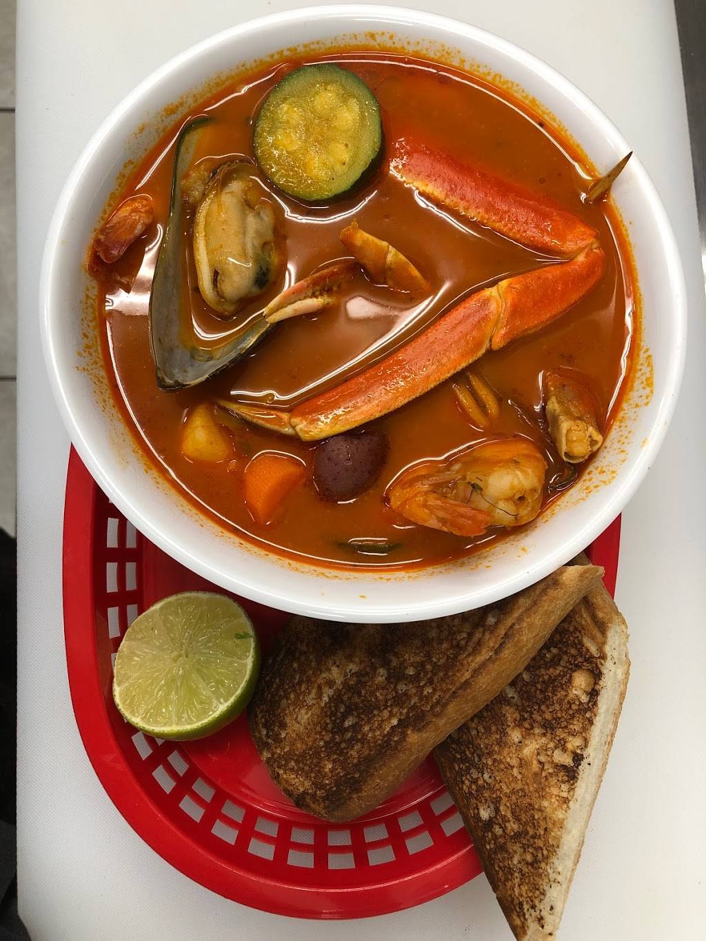 HUNGRY CRABS | restaurant | 2200 W Taylor St, Chicago, IL 60612, USA | 3122918965 OR +1 312-291-8965