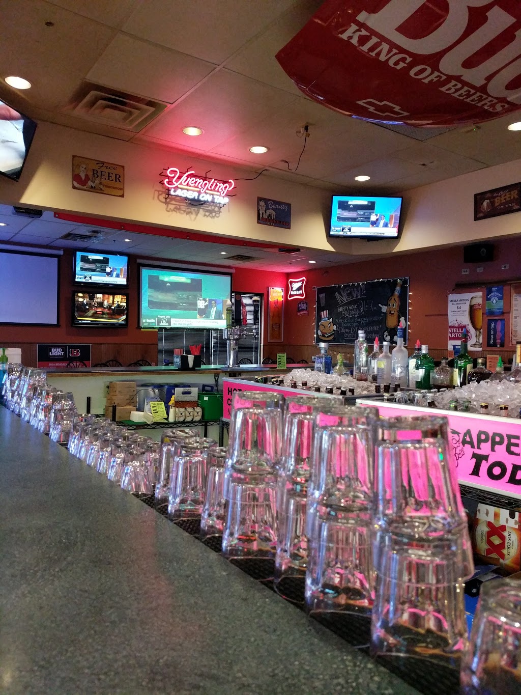Cold Beer & Cheeseburgers | restaurant | 1060 Patterson Rd, Dayton, OH 45420, USA | 9372537383 OR +1 937-253-7383