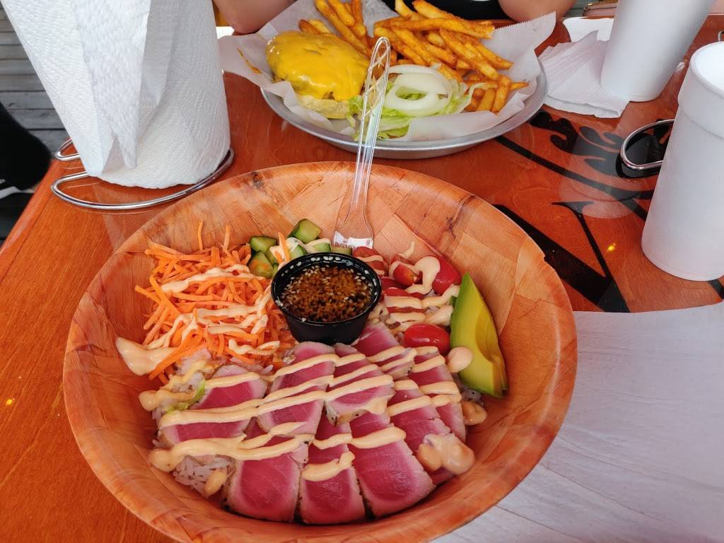 Duck Dive Bar and Grill | restaurant | 406 Sea Mountain Hwy, North Myrtle Beach, SC 29582, USA | 8434277118 OR +1 843-427-7118