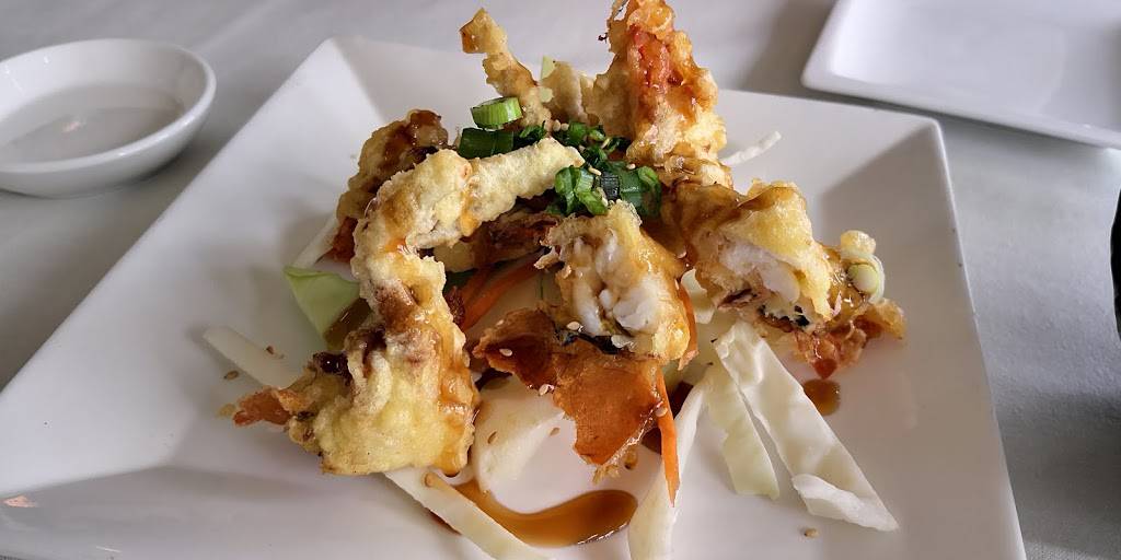 Moko Japanese Cuisine | restaurant | 674 E Broadway, Boston, MA 02127, USA | 6177524601 OR +1 617-752-4601