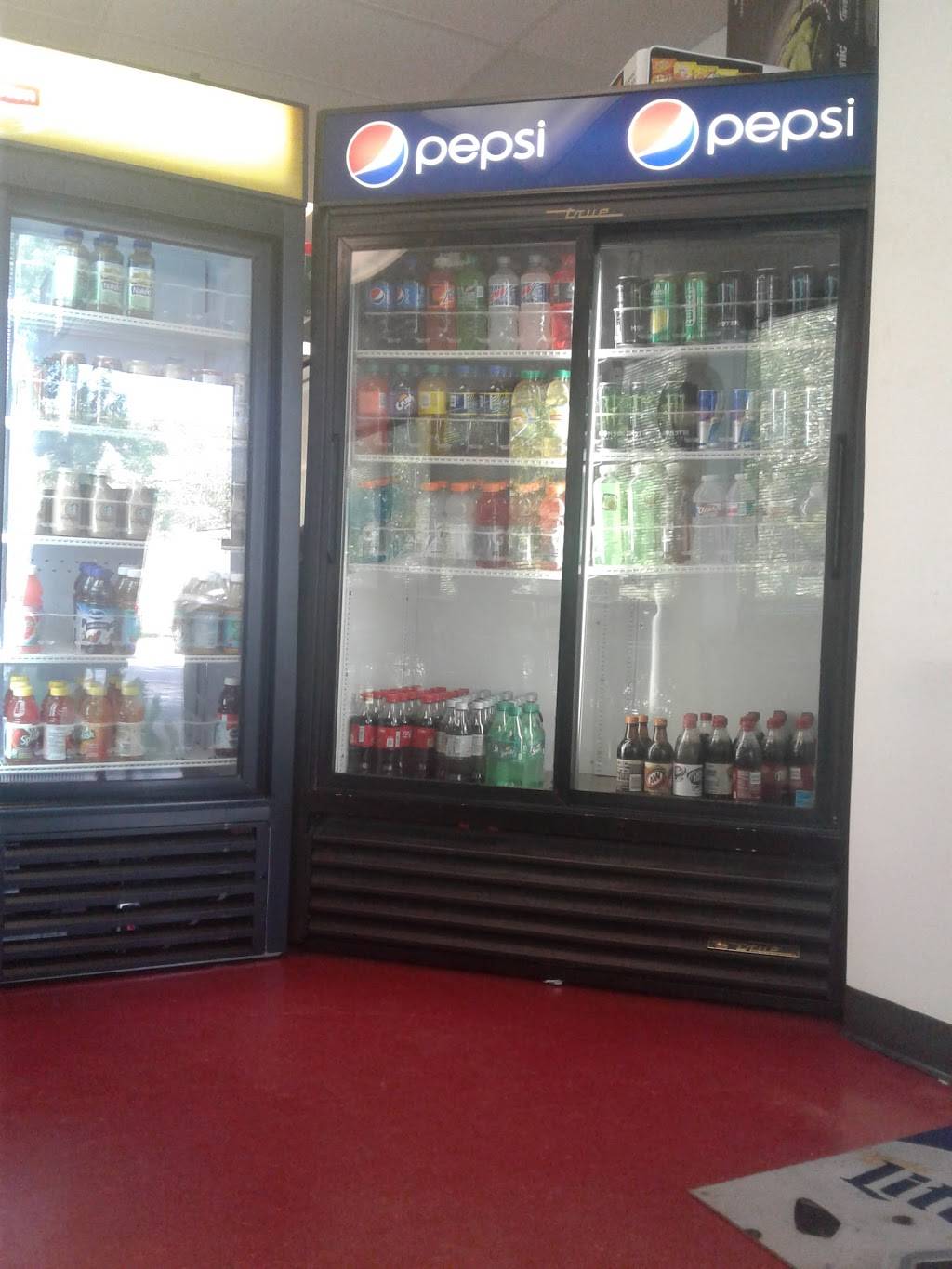 Minute Deli | restaurant | 2040 N Loop W, Houston, TX 77018, USA | 7132637978 OR +1 713-263-7978