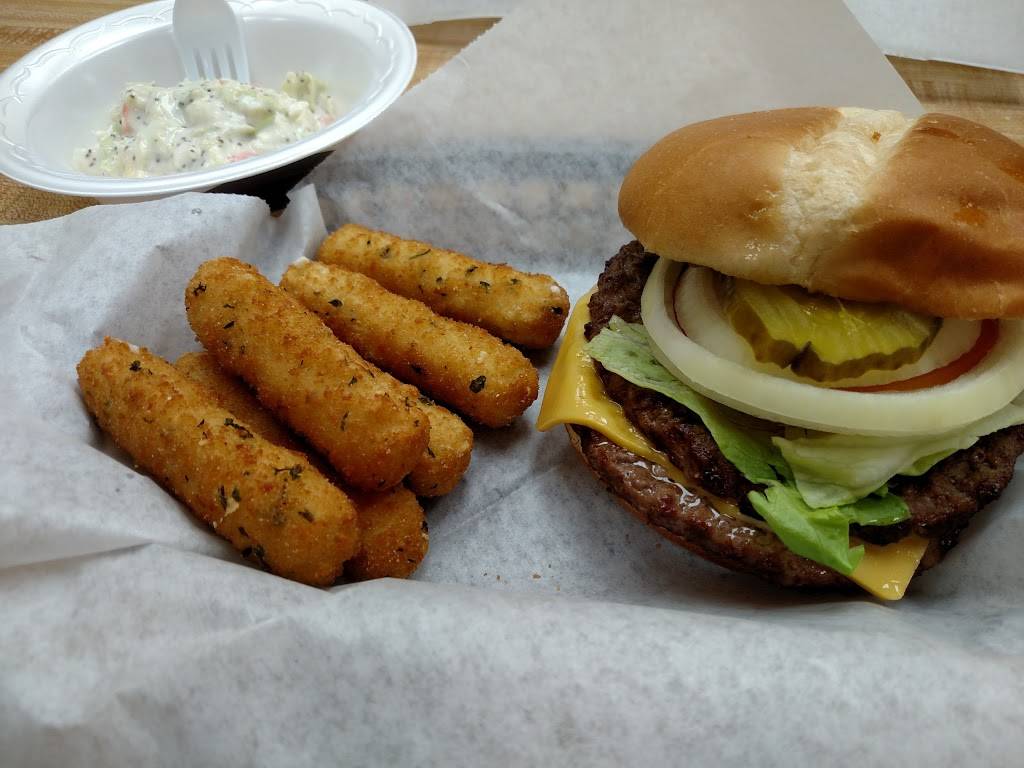 Iowa’s Best Burger Café | cafe | 1570 Hwy 224 S, Kellogg, IA 50135, USA | 6415268535 OR +1 641-526-8535