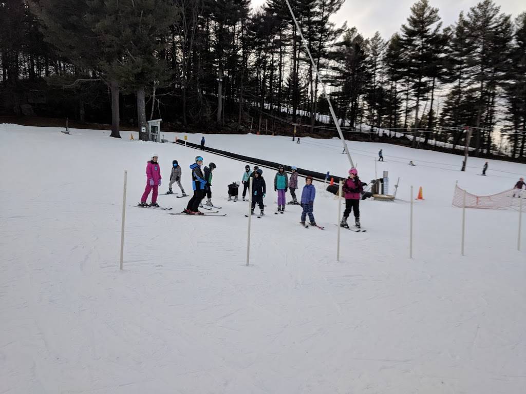 Nashoba Valley Ski Area | restaurant | 79 Powers Rd, Westford, MA 01886, USA | 9786923033 OR +1 978-692-3033