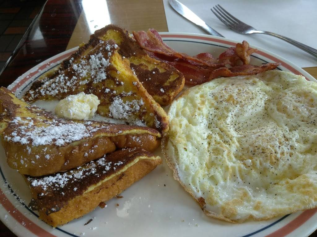 Cougars Burgers | restaurant | 12800 S Inglewood Ave, Hawthorne, CA 90250, USA | 3106755519 OR +1 310-675-5519