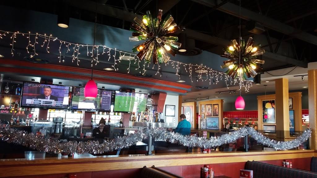 Red Robin Gourmet Burgers and Brews | restaurant | 6524 W Saginaw Hwy, Lansing, MI 48917, USA | 5178867440 OR +1 517-886-7440